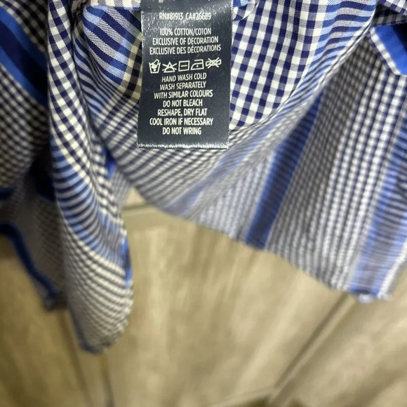 Robert Graham Mens Button Down Shirt Checkered Striped Preppy Size S - Picture 8 of 9